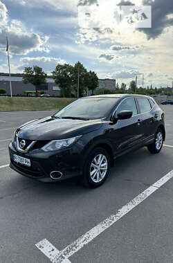 Позашляховик / Кросовер Nissan Qashqai 2015 в Кривому Розі