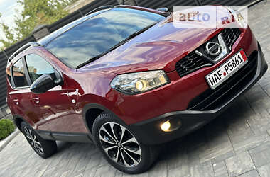 Внедорожник / Кроссовер Nissan Qashqai 2014 в Дубно