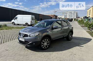 Позашляховик / Кросовер Nissan Qashqai 2010 в Хмельницькому