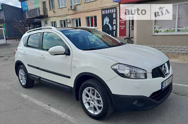 Позашляховик / Кросовер Nissan Qashqai 2011 в Чернігові