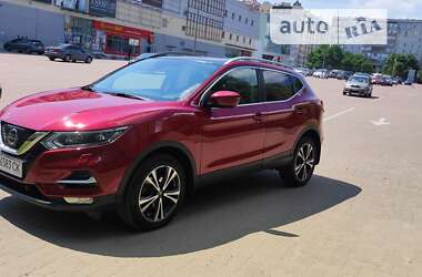 Внедорожник / Кроссовер Nissan Qashqai 2017 в Сумах