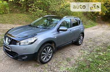 Внедорожник / Кроссовер Nissan Qashqai 2010 в Ровно