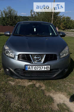 Внедорожник / Кроссовер Nissan Qashqai 2011 в Нижними Становцами