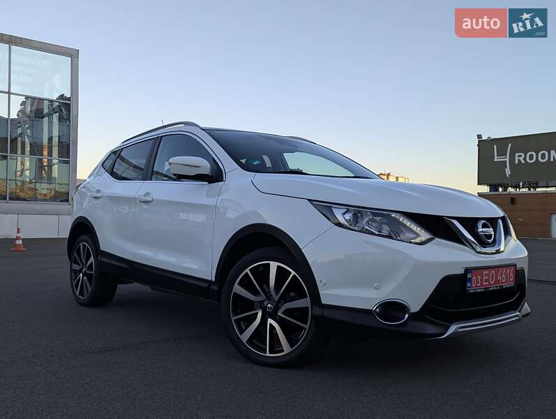 Внедорожник / Кроссовер Nissan Qashqai 2014 в Киеве