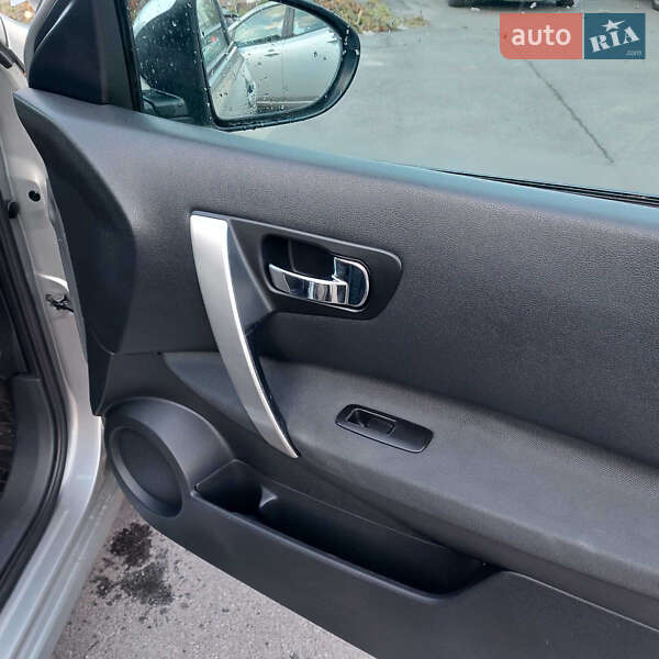 Внедорожник / Кроссовер Nissan Qashqai 2011 в Виннице фото 16 Внедорожник / Кроссовер Nissan Qashqai 2011 в Виннице