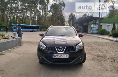 Внедорожник / Кроссовер Nissan Qashqai 2012 в Озерном