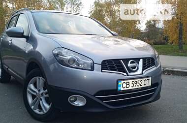 Позашляховик / Кросовер Nissan Qashqai 2010 в Чернігові