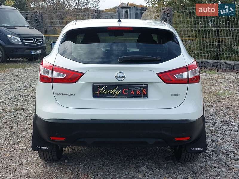 Позашляховик / Кросовер Nissan Qashqai 2015 в Одесі