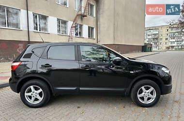 Позашляховик / Кросовер Nissan Qashqai 2013 в Звягелі