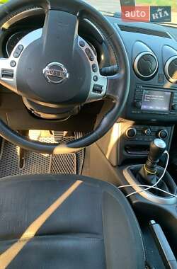 Внедорожник / Кроссовер Nissan Qashqai 2013 в 