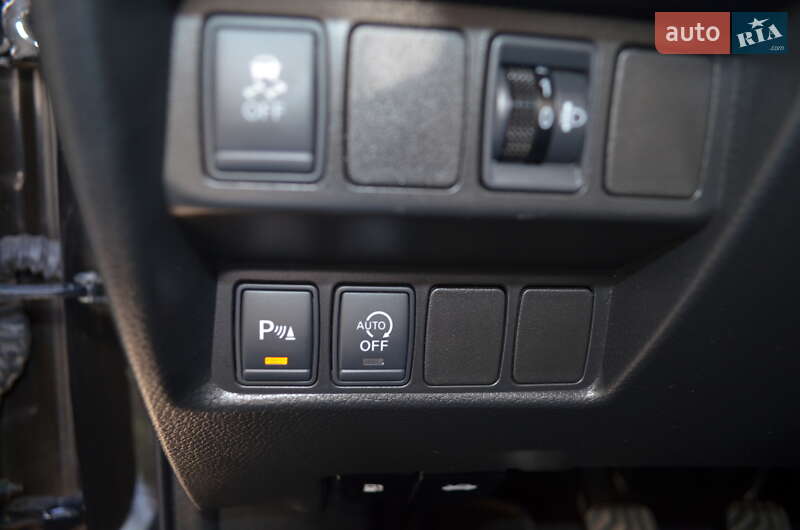 Внедорожник / Кроссовер Nissan Qashqai 2015 в Луцке