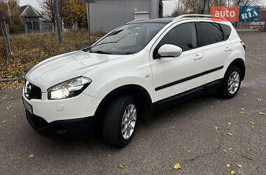 Позашляховик / Кросовер Nissan Qashqai 2011 в Чернігові