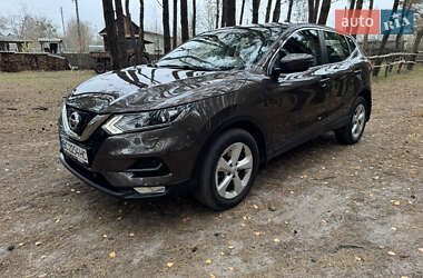 Внедорожник / Кроссовер Nissan Qashqai 2017 в Сосновке