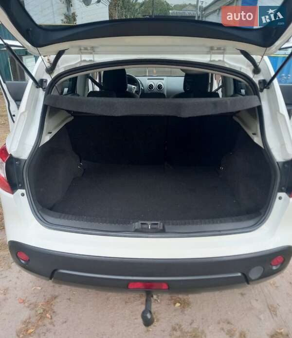 Внедорожник / Кроссовер Nissan Qashqai 2012 в Яготине