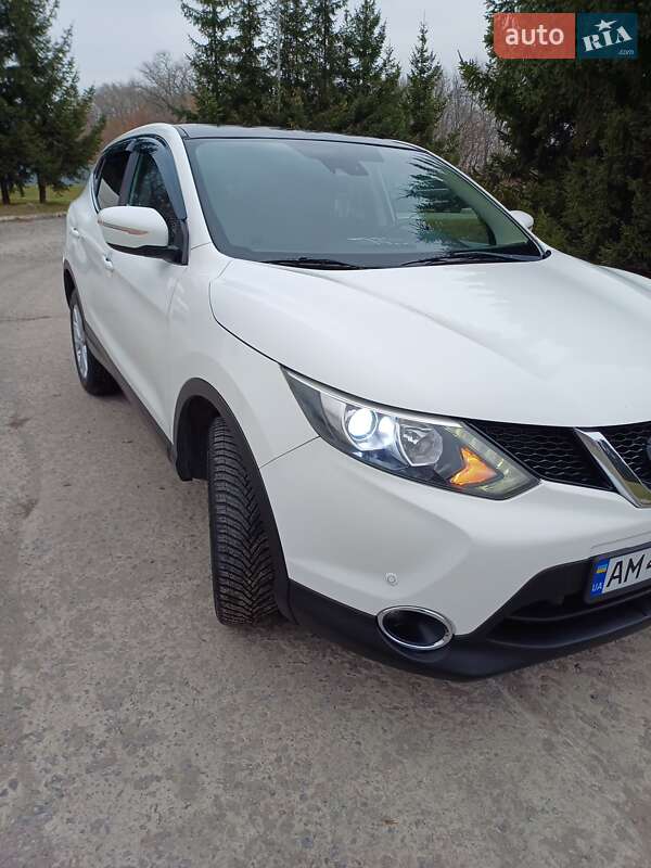 Позашляховик / Кросовер Nissan Qashqai 2014 в Бердичеві