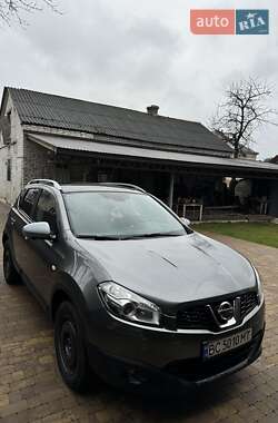 Позашляховик / Кросовер Nissan Qashqai 2012 в Львові