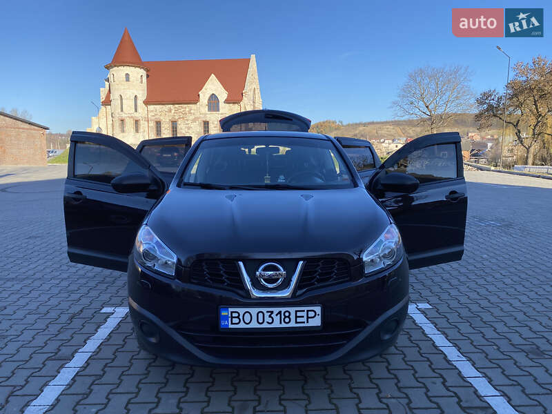 Позашляховик / Кросовер Nissan Qashqai 2013 в Бережанах