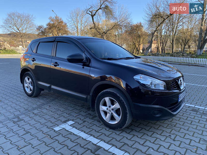 Позашляховик / Кросовер Nissan Qashqai 2013 в Бережанах