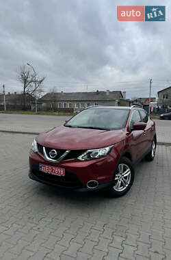 Внедорожник / Кроссовер Nissan Qashqai 2016 в Нововолынске