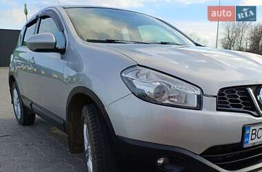 Позашляховик / Кросовер Nissan Qashqai 2013 в Стрию