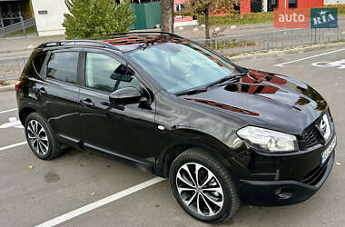 Позашляховик / Кросовер Nissan Qashqai 2013 в Києві