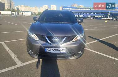 Позашляховик / Кросовер Nissan Qashqai 2015 в Києві