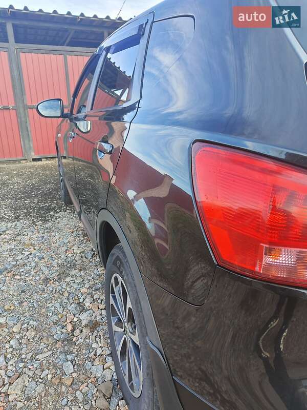 Позашляховик / Кросовер Nissan Qashqai 2008 в Градизьку