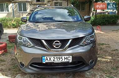 Позашляховик / Кросовер Nissan Qashqai 2015 в Харкові