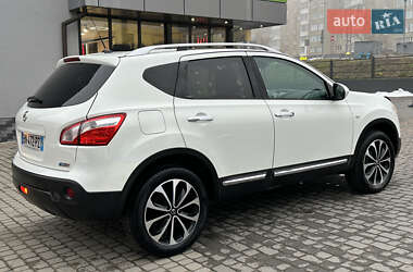 Внедорожник / Кроссовер Nissan Qashqai 2011 в Тернополе