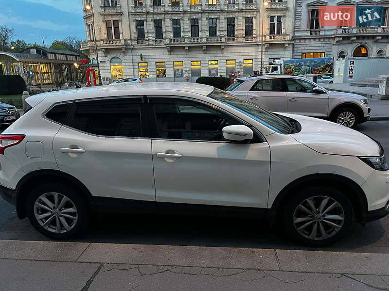 Внедорожник / Кроссовер Nissan Qashqai 2014 в Киеве