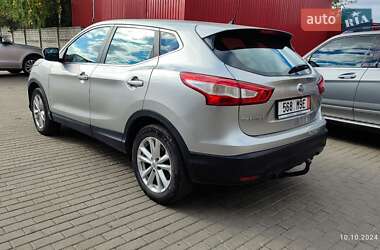 Внедорожник / Кроссовер Nissan Qashqai 2014 в 