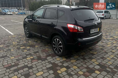 Позашляховик / Кросовер Nissan Qashqai 2012 в Луцьку