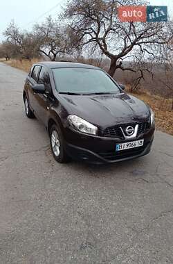 Внедорожник / Кроссовер Nissan Qashqai 2011 в Зенькове