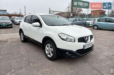 Позашляховик / Кросовер Nissan Qashqai 2012 в Полтаві