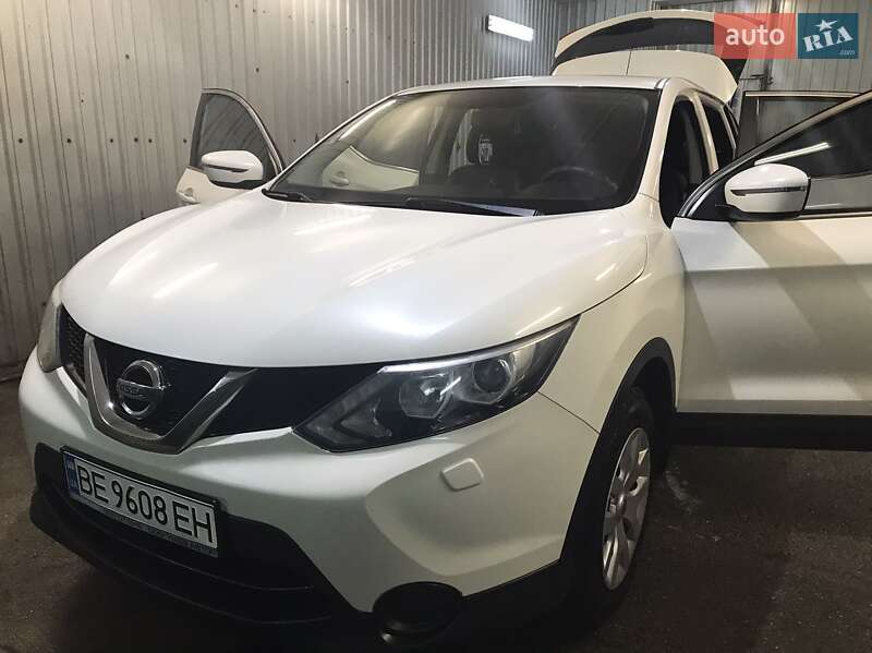 Позашляховик / Кросовер Nissan Qashqai 2015 в Казанці