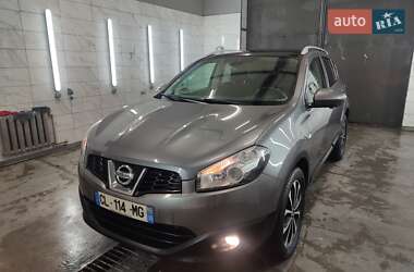 Внедорожник / Кроссовер Nissan Qashqai 2012 в Млинове