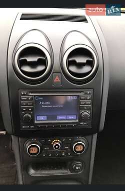 Внедорожник / Кроссовер Nissan Qashqai 2010 в 
