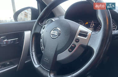 Позашляховик / Кросовер Nissan Qashqai 2012 в Стрию