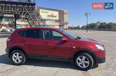 Позашляховик / Кросовер Nissan Qashqai 2010 в Києві