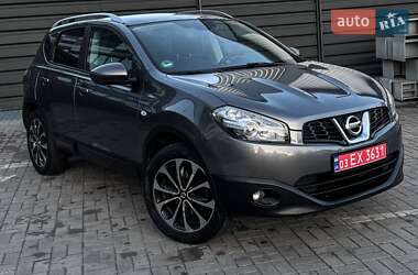 Позашляховик / Кросовер Nissan Qashqai 2012 в Черкасах