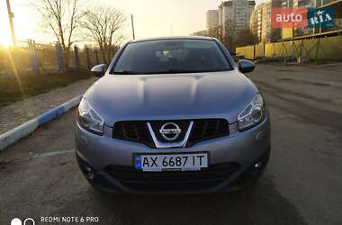 Позашляховик / Кросовер Nissan Qashqai 2010 в Южному