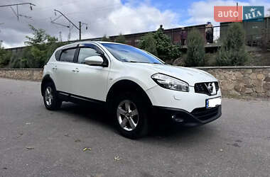 Внедорожник / Кроссовер Nissan Qashqai 2013 в Василькове