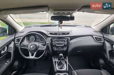 Позашляховик / Кросовер Nissan Qashqai 2018 в 