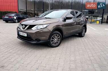 Позашляховик / Кросовер Nissan Qashqai 2015 в Вінниці