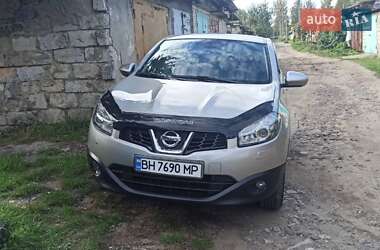 Позашляховик / Кросовер Nissan Qashqai 2013 в Подільську