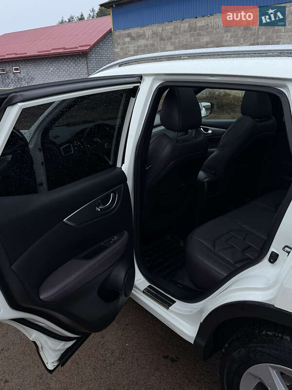 Внедорожник / Кроссовер Nissan Qashqai 2017 в Заречном