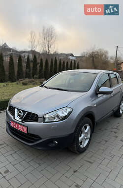 Позашляховик / Кросовер Nissan Qashqai 2011 в Умані