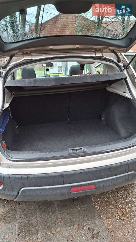 Внедорожник / Кроссовер Nissan Qashqai 2011 в Черновцах фото 20 Внедорожник / Кроссовер Nissan Qashqai 2011 в Черновцах