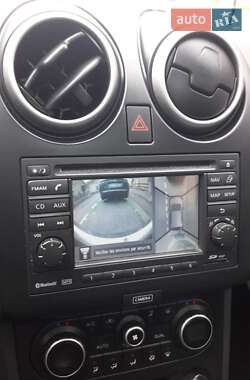 Внедорожник / Кроссовер Nissan Qashqai 2012 в 