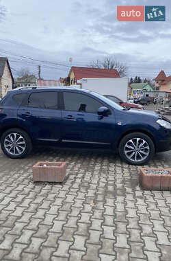 Внедорожник / Кроссовер Nissan Qashqai 2010 в Черновцах